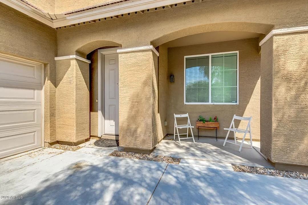 7423 S 27th Way #NA - Photo 2 of 32