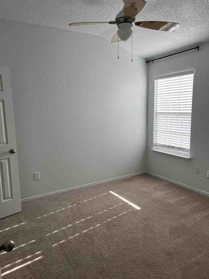 2401 Buffalo Run #NA - Photo 6 of 14