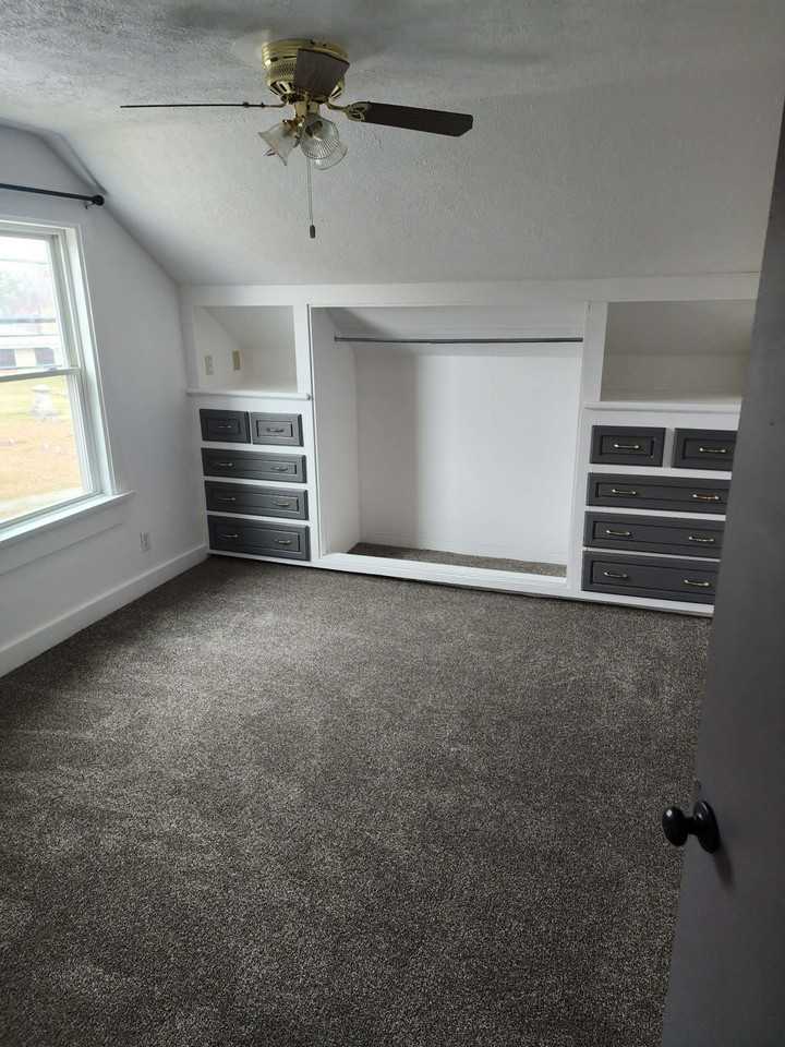 504 Kilbourne St #504 - Photo 2 of 11