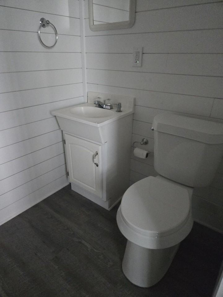 504 Kilbourne St #504 - Photo 7 of 11