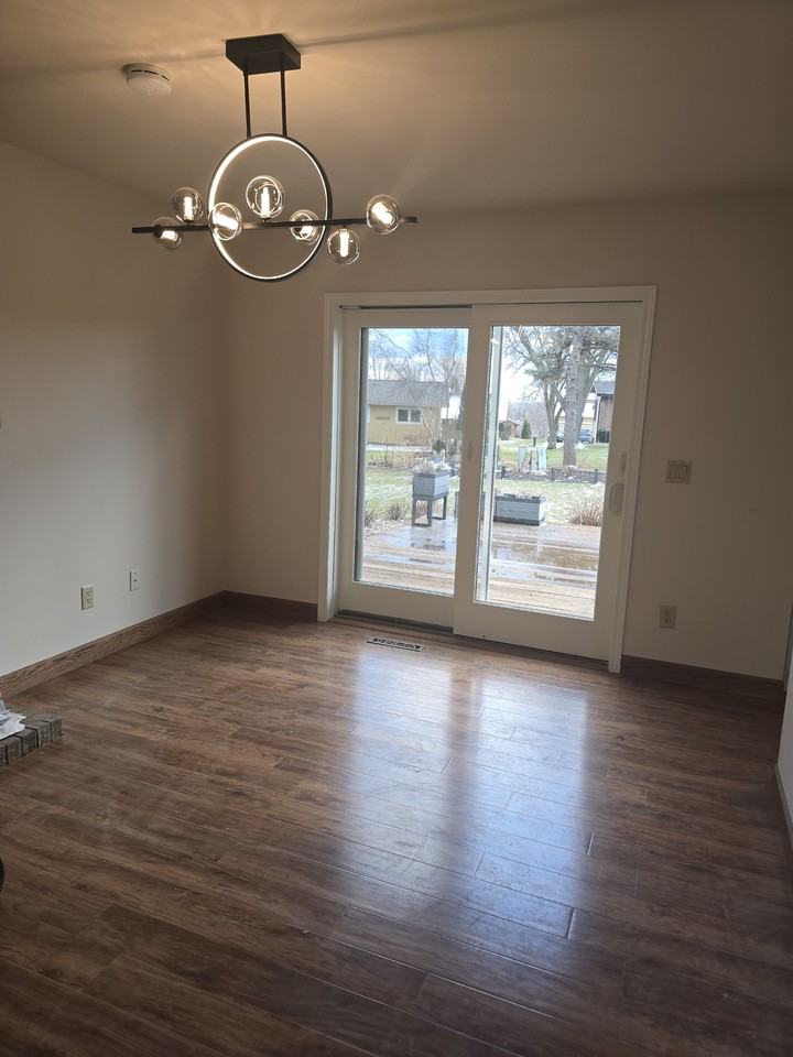 828 Cedar Ct #NA - Photo 3 of 10