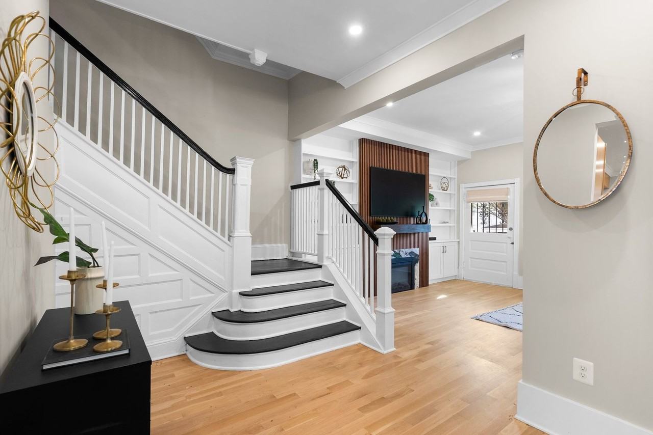 1616 Kilbourne Pl Nw - Photo 2 of 50