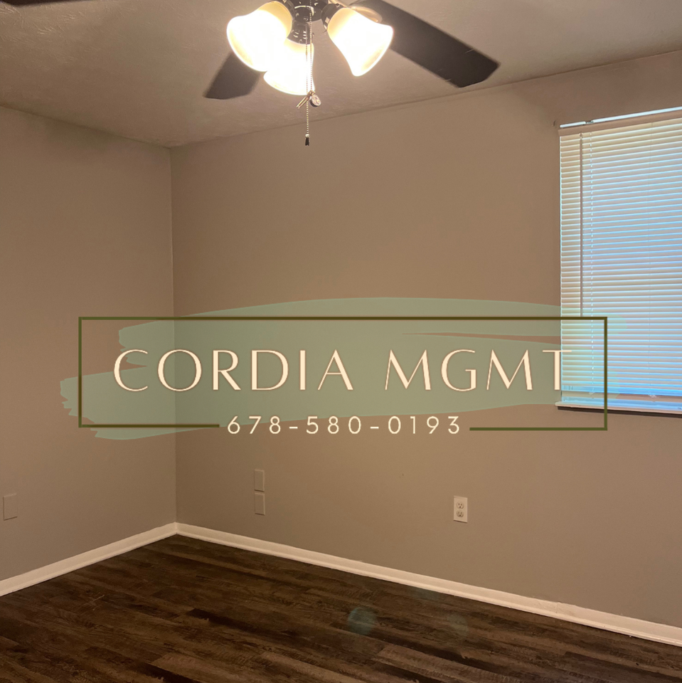 5593 Pine Gate Dr - Photo 3 of 9