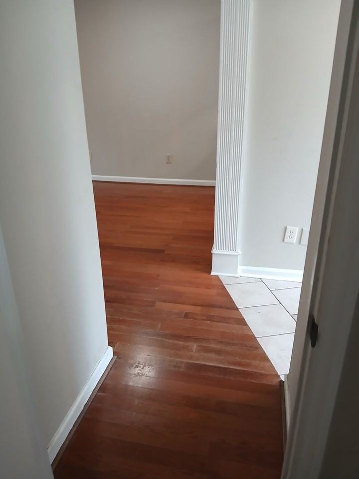 303 Kentucky Dr - Photo 7 of 9