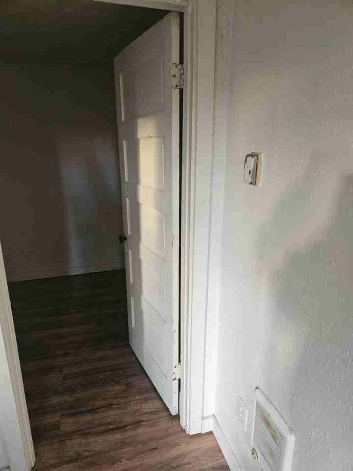 510 N Collier St - Photo 3 of 14