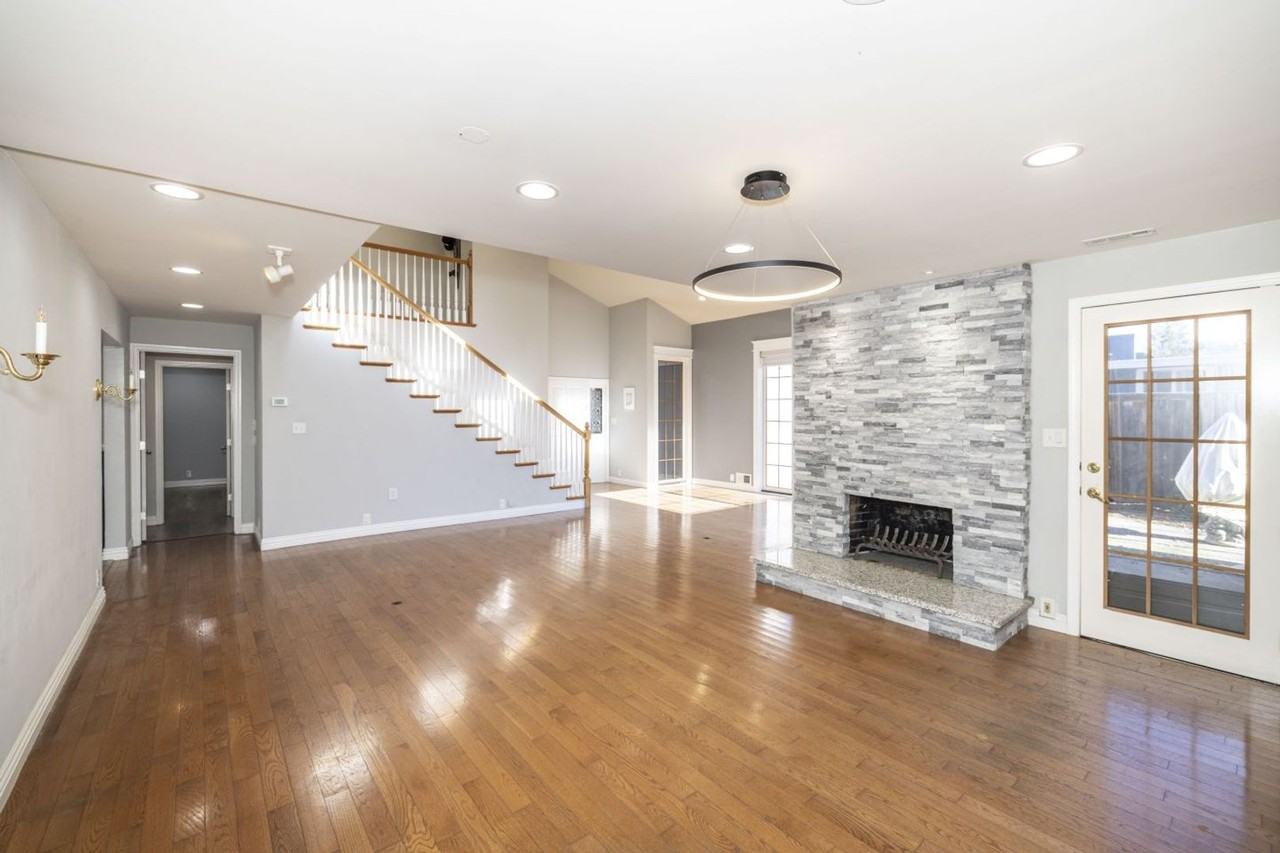 714 L- 714 E Charleston Rd - Photo 6 of 22