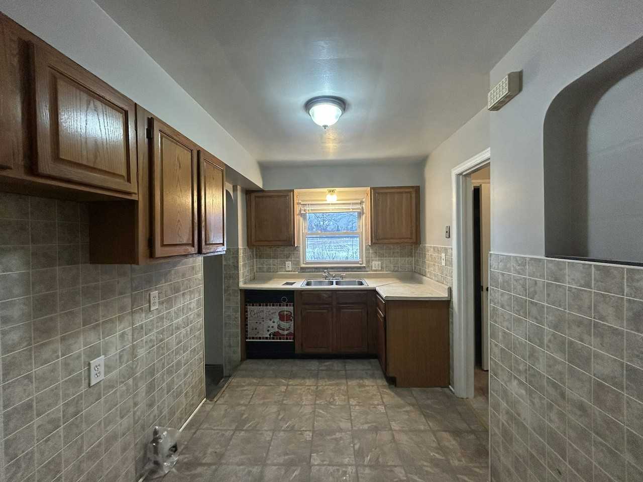 17253 Wormer Avenue - Photo 2 of 27