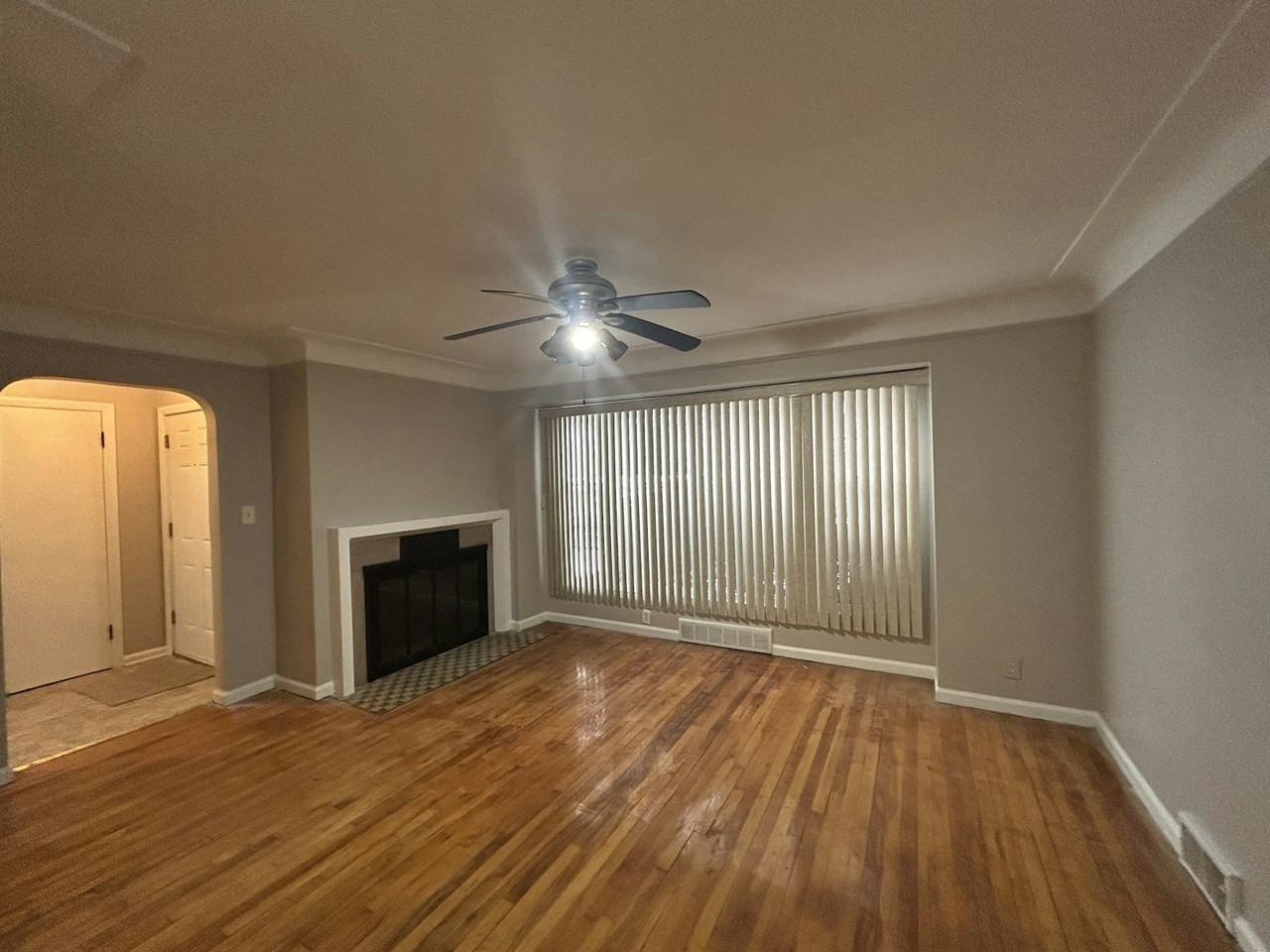 17253 Wormer Avenue - Photo 7 of 27