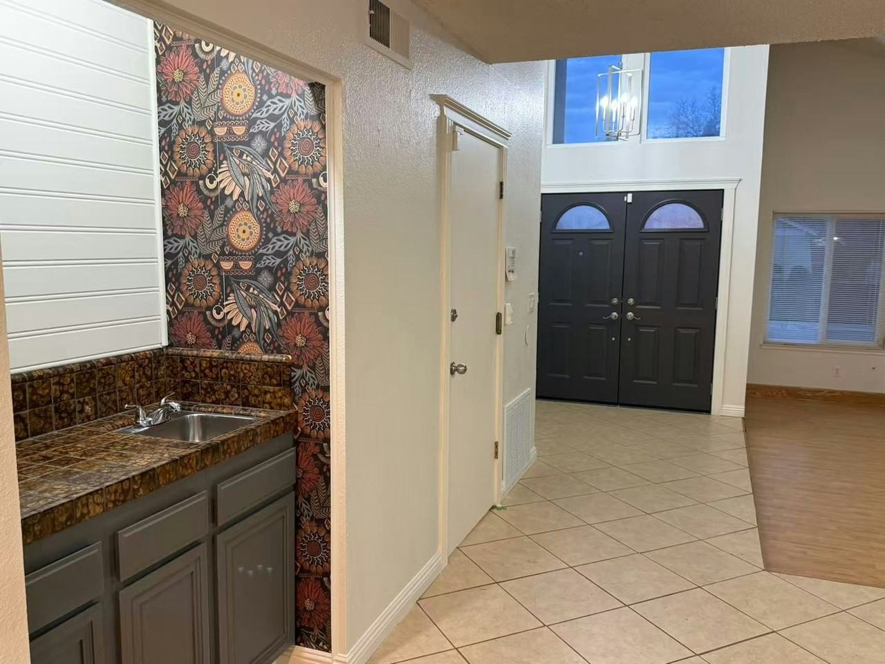 6801 Olive Tree Way - Photo 3 of 9