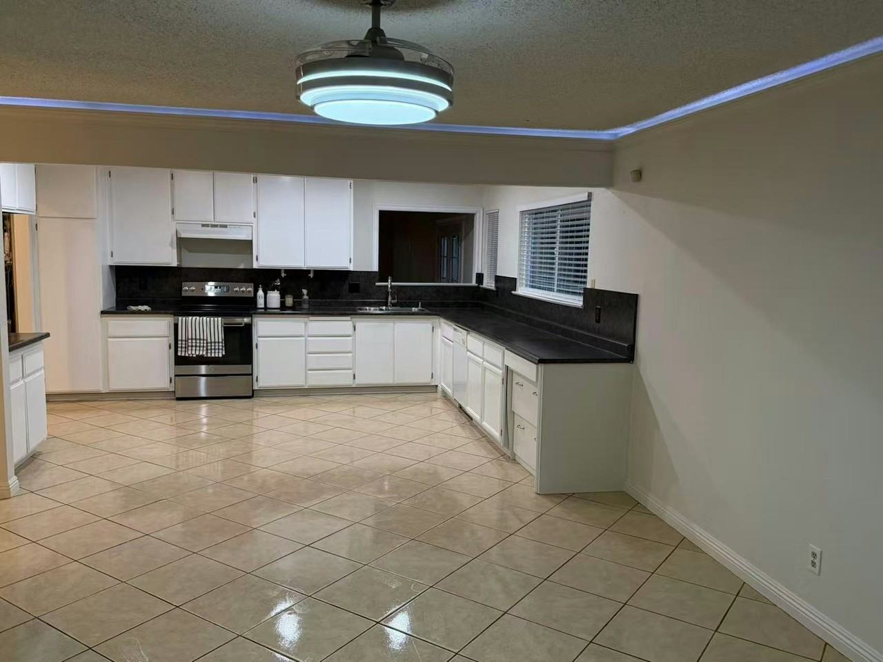 6801 Olive Tree Way - Photo 4 of 9