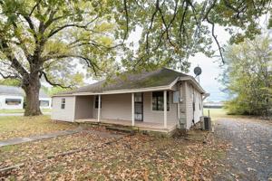 featured image of 807 Walnut St