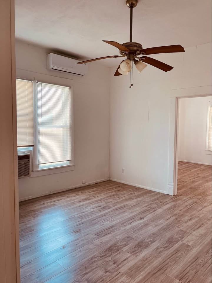 431 E Woodard St #102 - Photo 5 of 12