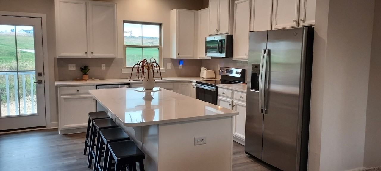 Lampl Ln #4007 - Photo 2 of 15