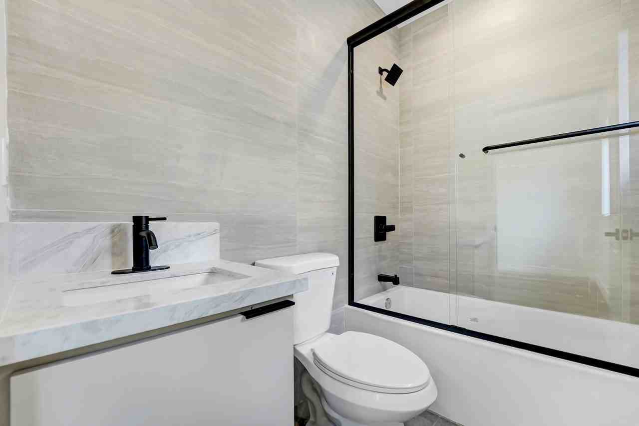 5350 1/2 Oakland St #5350-1-2 - Photo 4 of 6