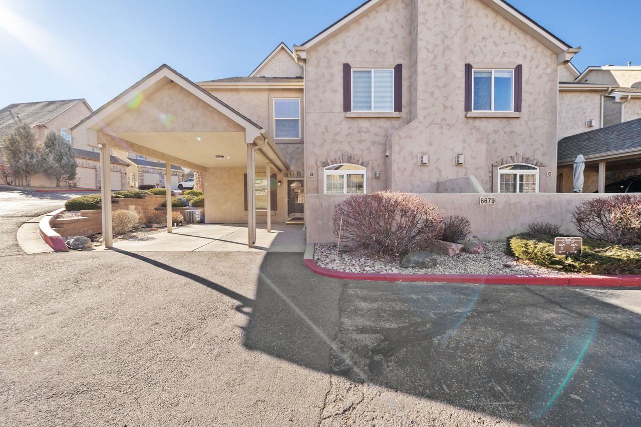 6679 Bethesda Pt #D - Photo 2 of 25