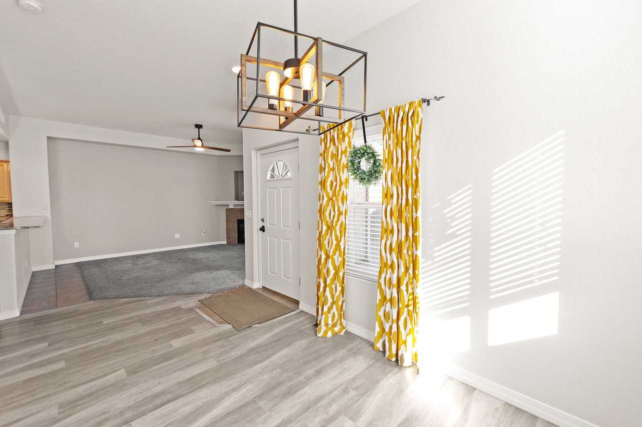 6679 Bethesda Pt #D - Photo 5 of 25