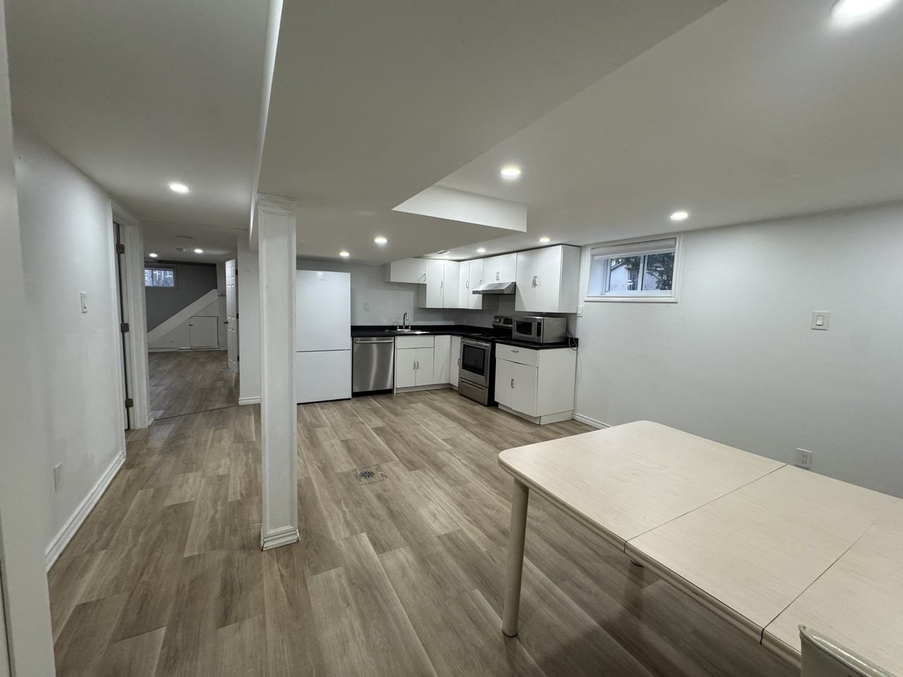 42 Bloomfield Ave Lowr - Photo 6 of 10