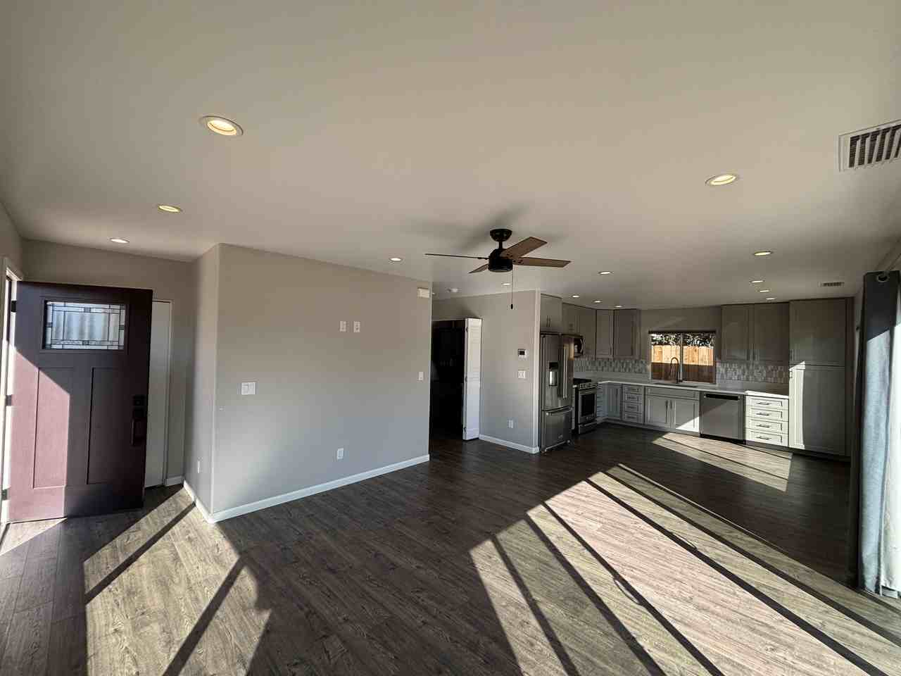 851 N Vulcan Ave #1 - Photo 3 of 21