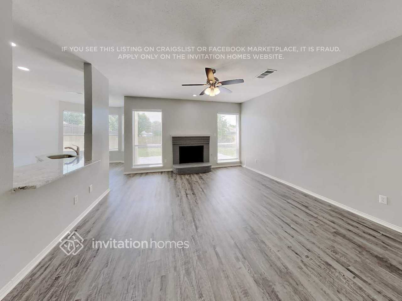 828 Sansome Dr - Photo 6 of 21