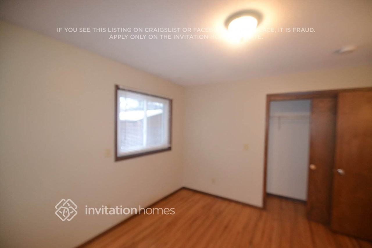 5300 81st Ave N - Photo 4 of 12