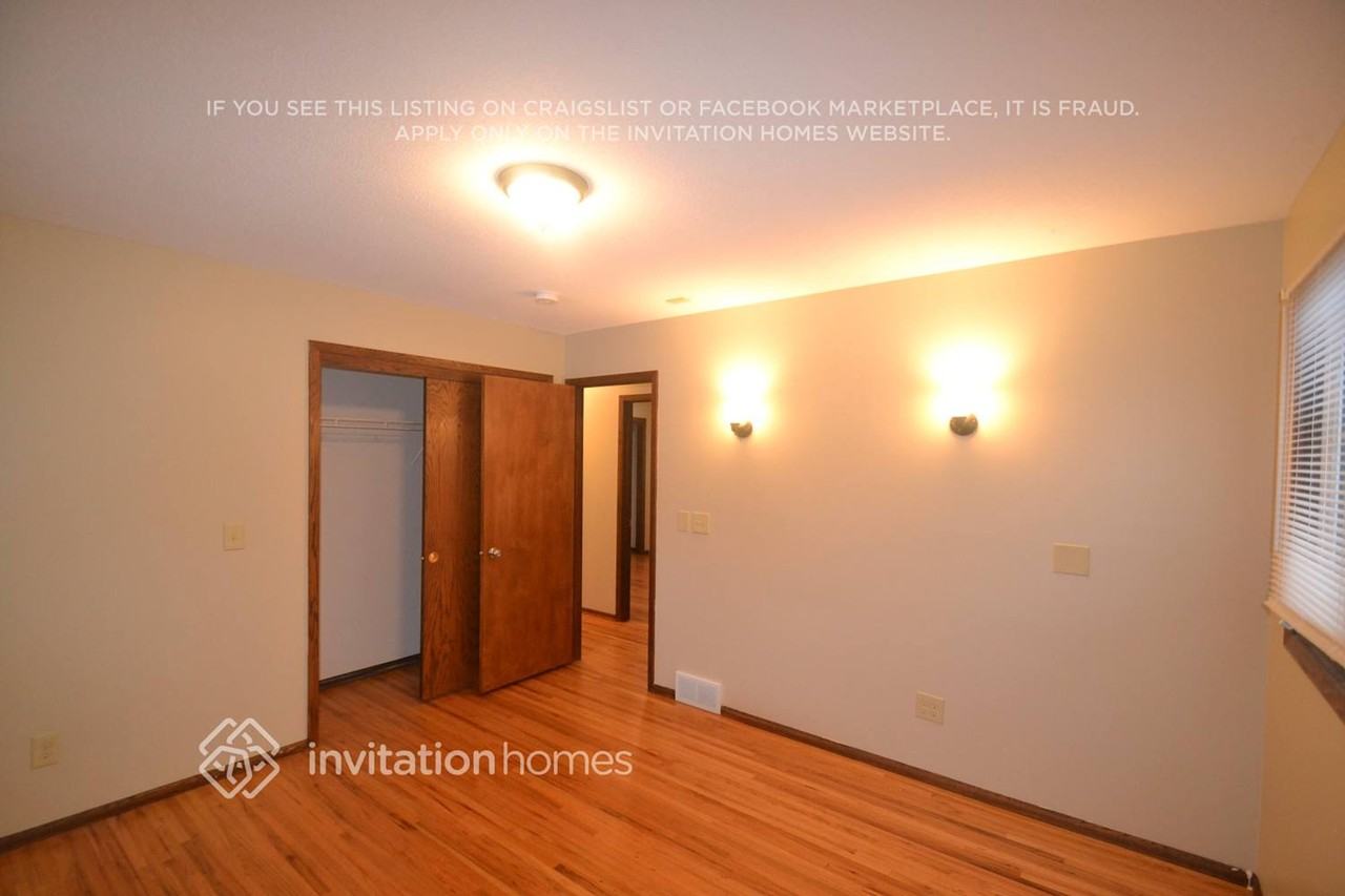 5300 81st Ave N - Photo 5 of 12