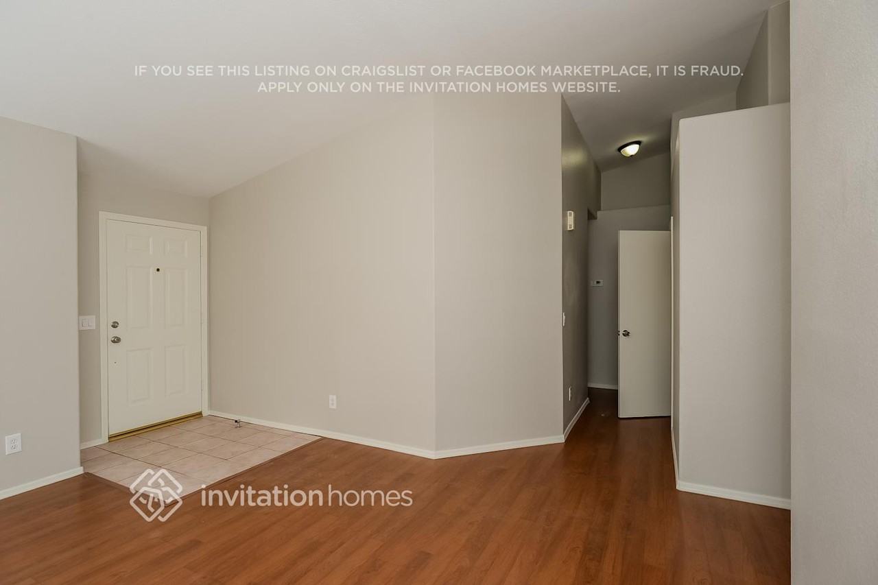 1182 W Orchid Ln - Photo 4 of 16