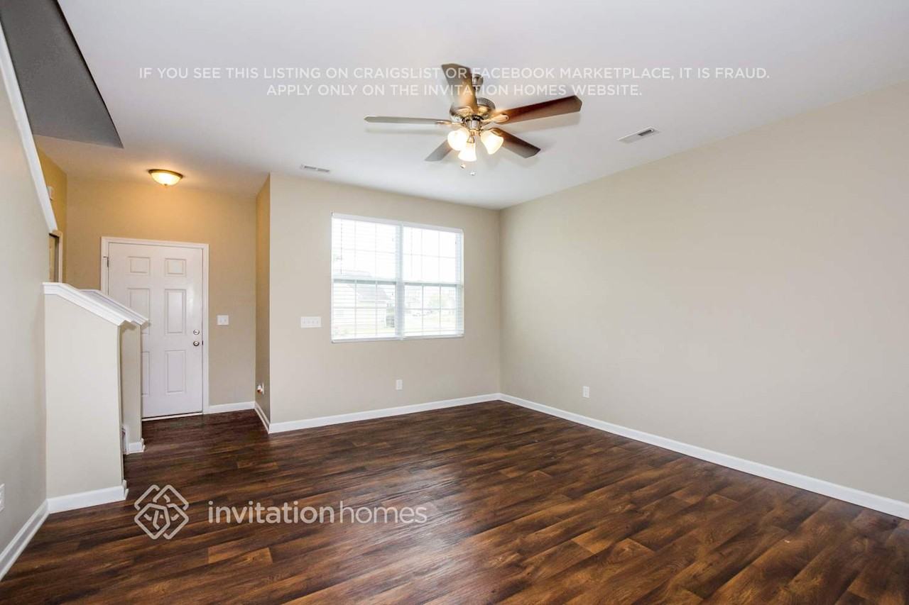 4007 Blue Stream Ln - Photo 4 of 23