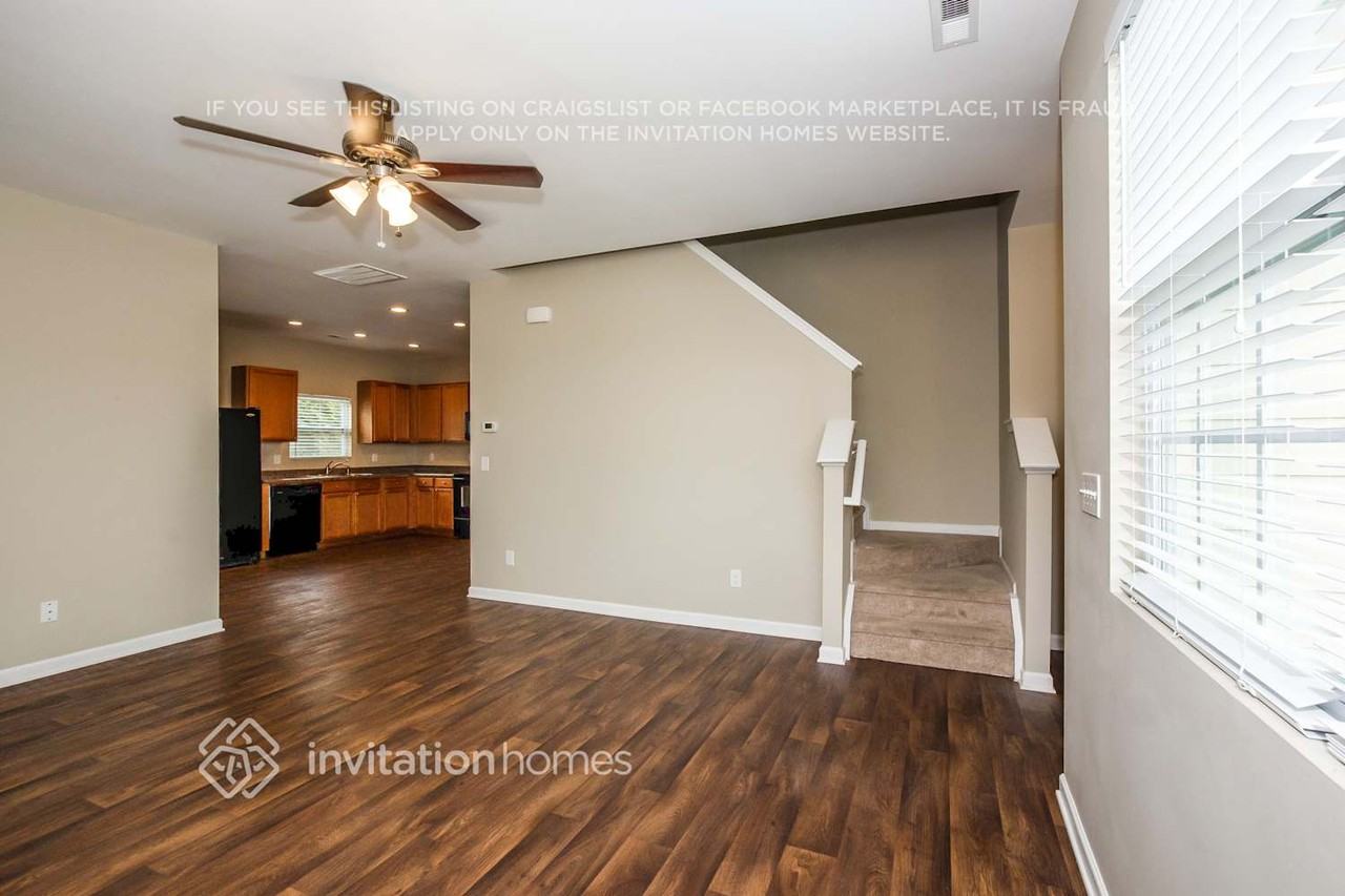 4007 Blue Stream Ln - Photo 6 of 23