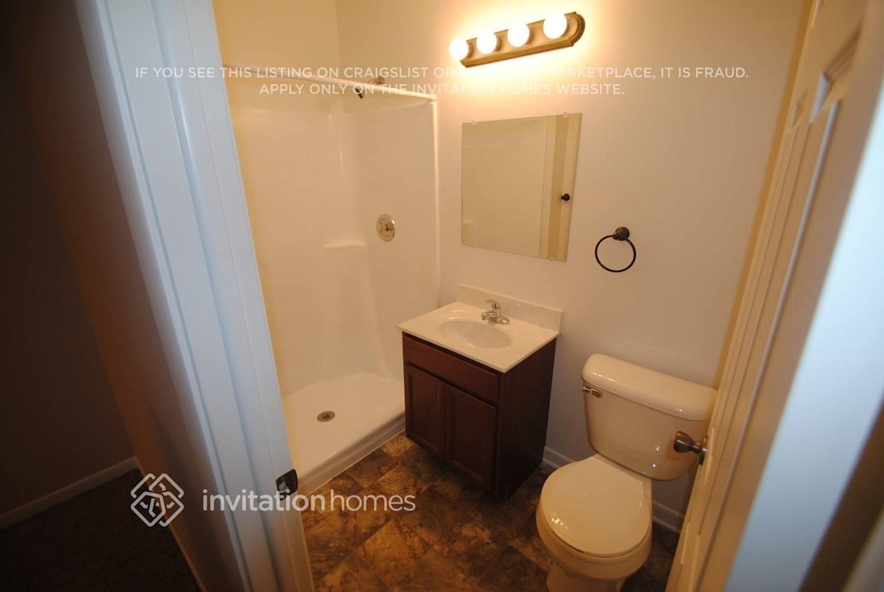 8732 Oak Park Ave - Photo 7 of 10