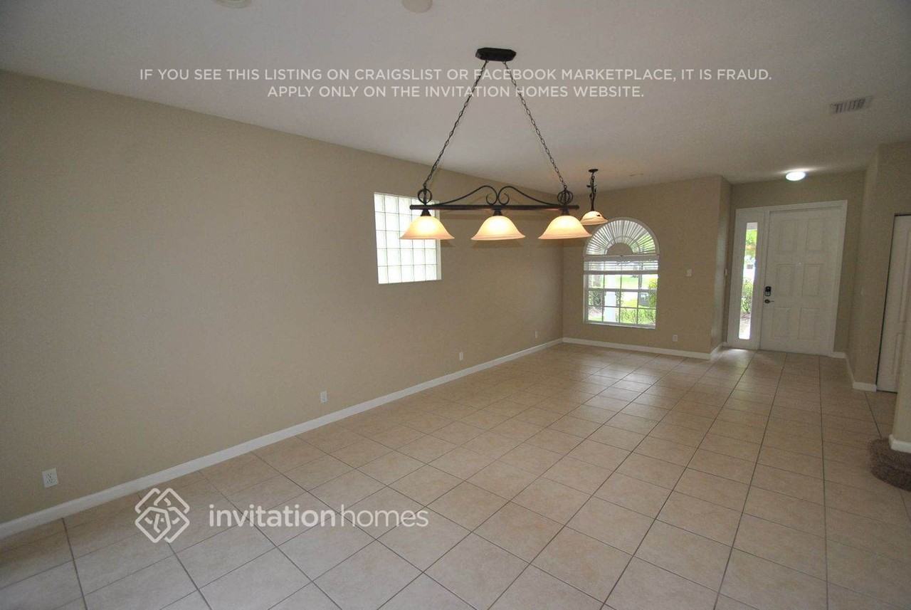 108 Lancaster Way - Photo 2 of 12