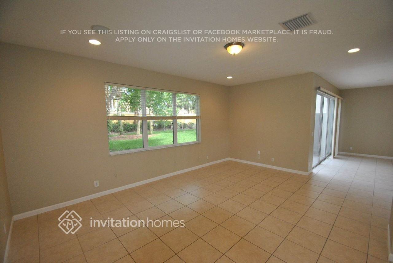 108 Lancaster Way - Photo 7 of 12