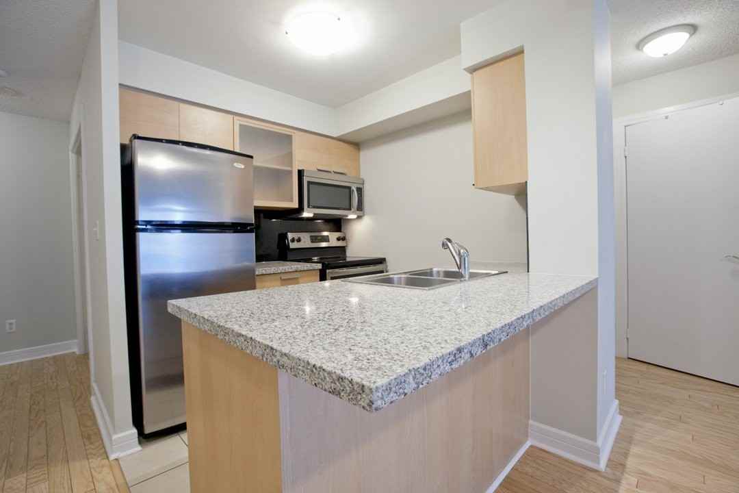 16 Harrison Garden Blvd - Photo 3 of 14