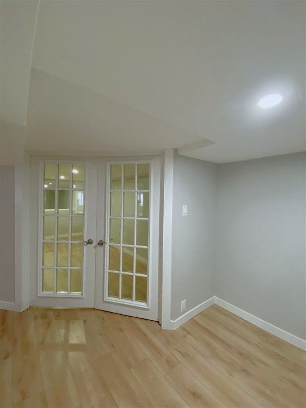 99 Eastwood Ave - Photo 3 of 9