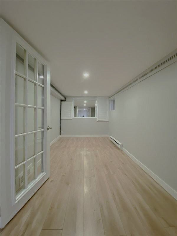 99 Eastwood Ave - Photo 4 of 9