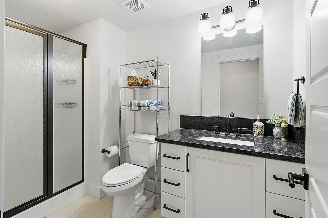 6777 E Warm Springs Ave #1 - Photo 5 of 31