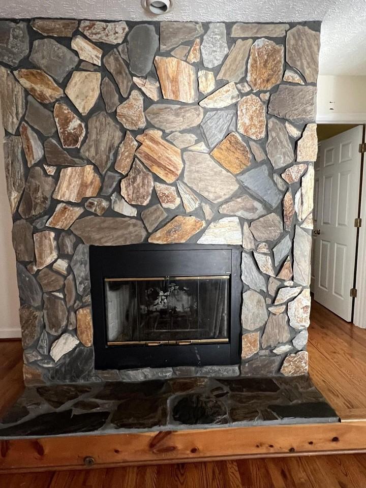 184 Beaverdam Rd - Photo 4 of 41