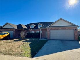 938 Kensington Dr - Photo 1 of 1