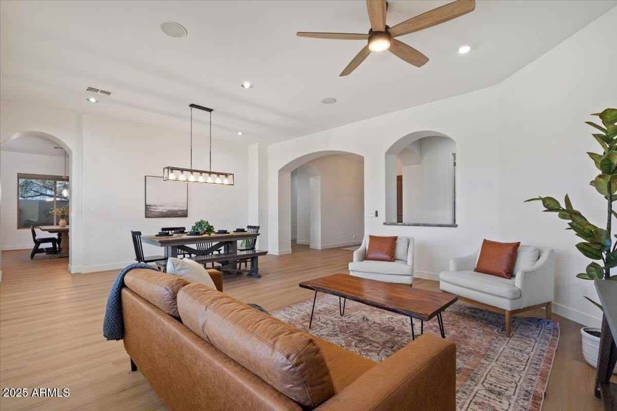 2025 W Calle De Sol - Photo 6 of 42