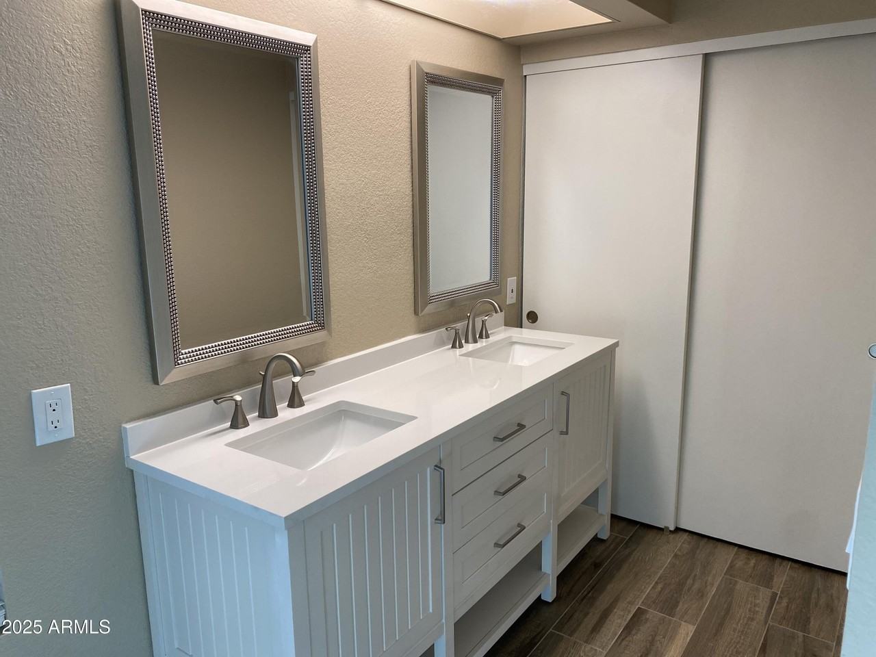 9205 N 59th Ave Unit 108 #108 - Photo 7 of 27