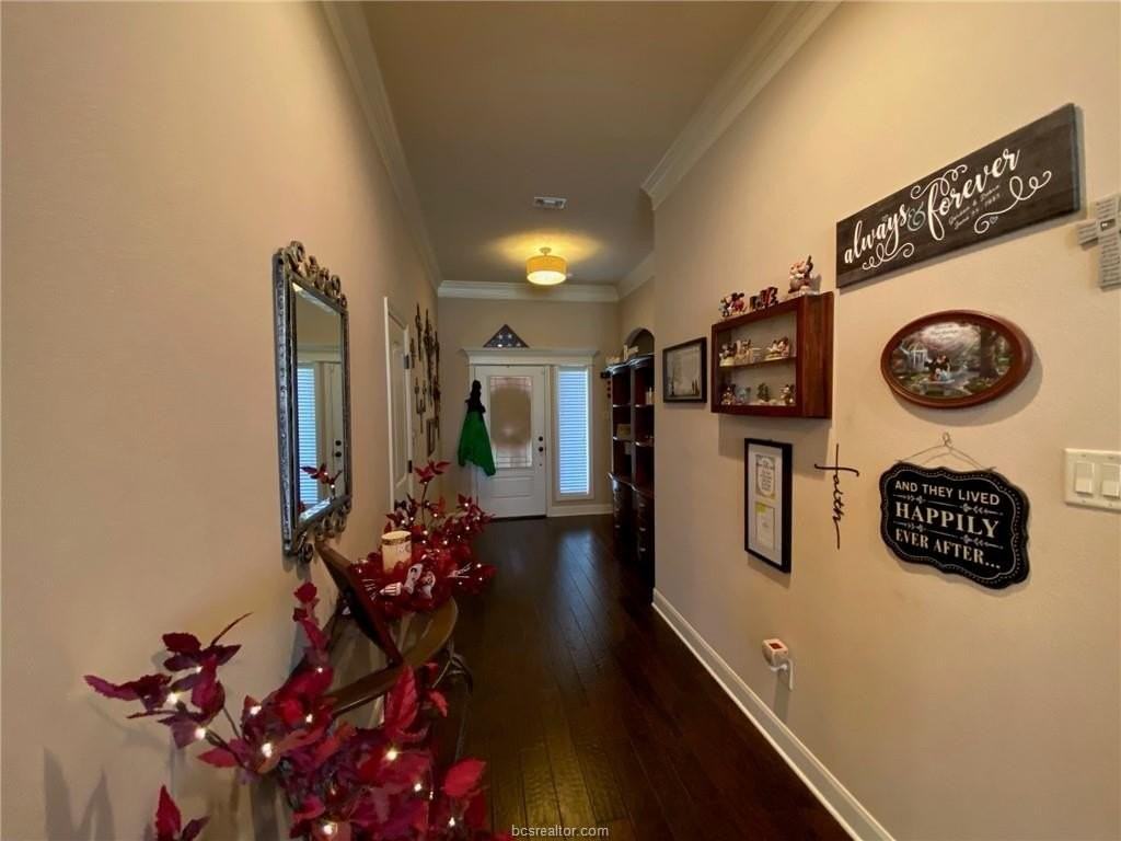 4261 Rocky Rhodes Dr - Photo 5 of 16