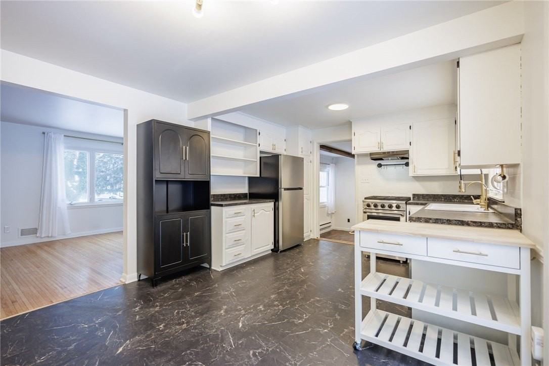 105 Chestnut Dr - Photo 6 of 50