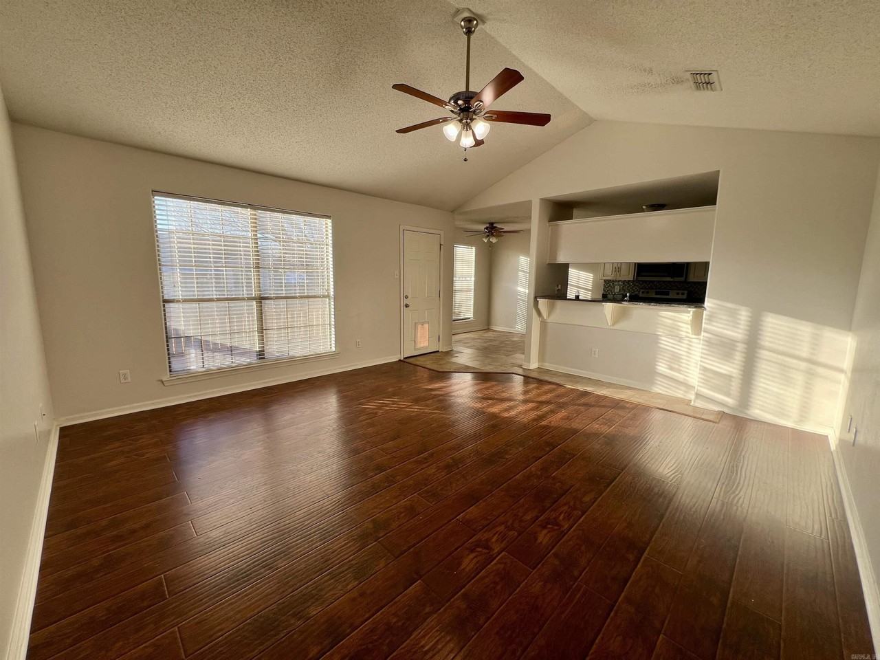 16 Tacoma Dr - Photo 3 of 16