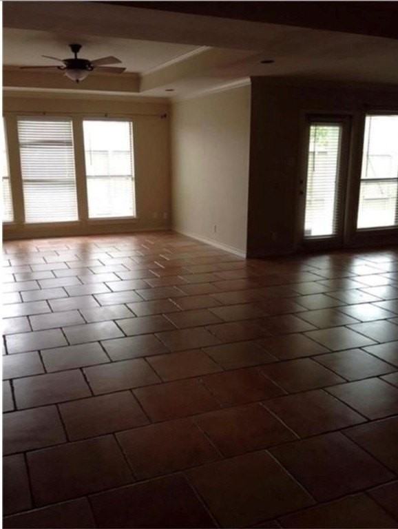 4245 Santa Fe St - Photo 3 of 4