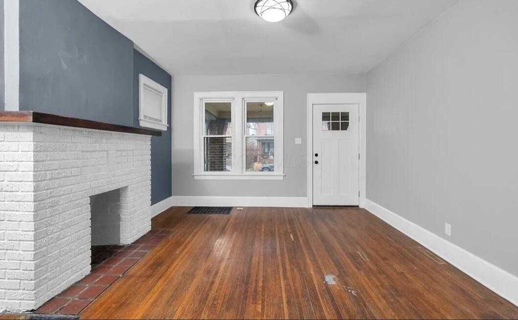 1479 Bryden Rd - Photo 4 of 21