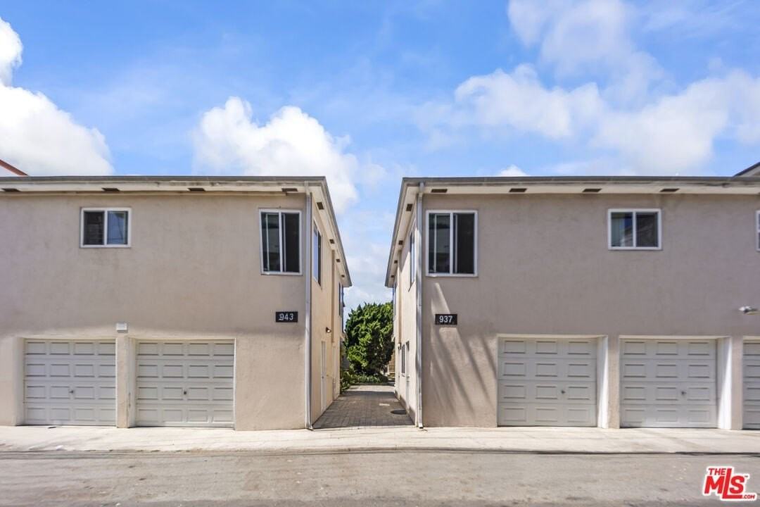 934 2nd St Apt 3 #3 - Photo 2 of 14