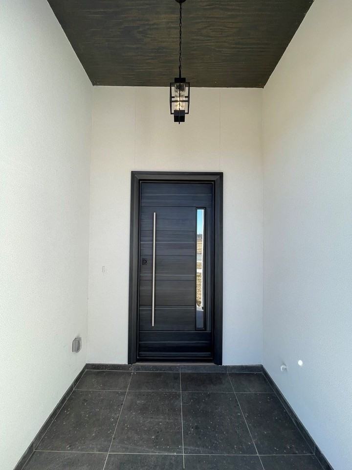 3264 Ethel Dr - Photo 4 of 37