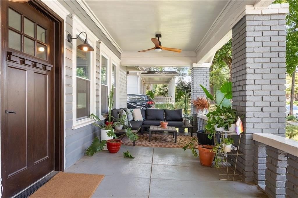 1010 Dill Ave Sw - Photo 3 of 39