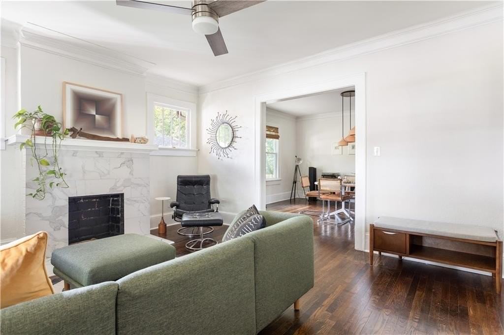 1010 Dill Ave Sw - Photo 6 of 39