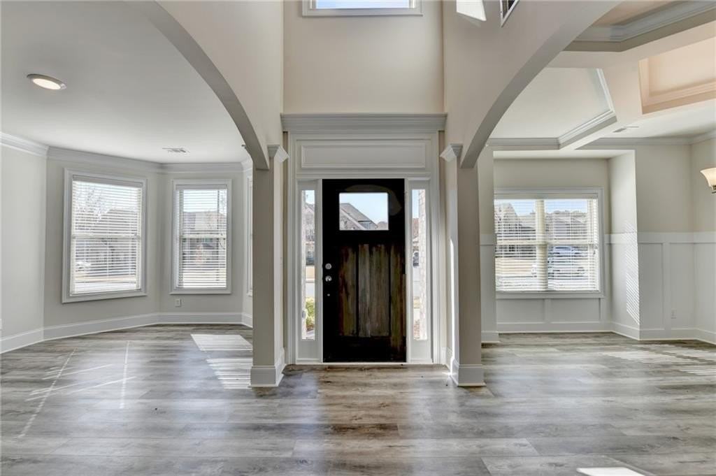 1661 Silver Crest Way - Photo 3 of 50