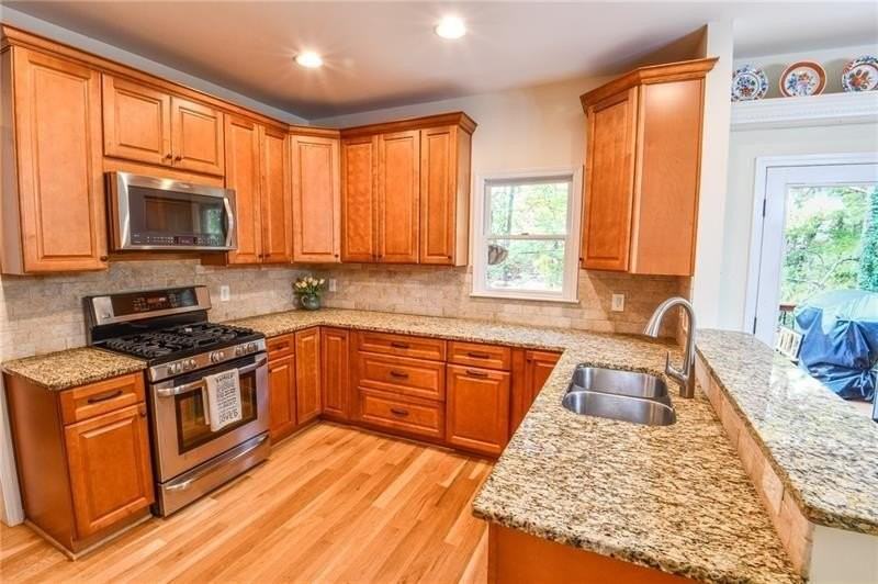 1865 Oak Tree Holw - Photo 7 of 35